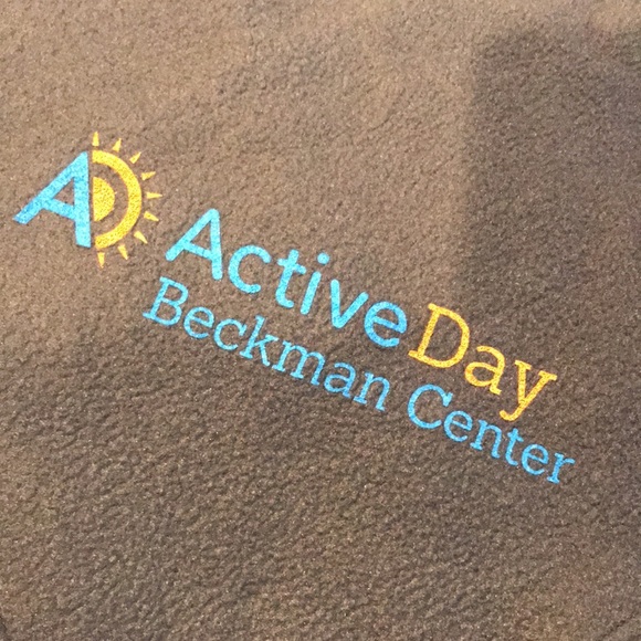 Throw - Picture 2 of 3